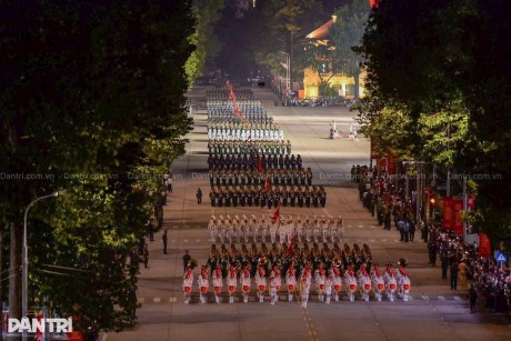 ​TUYỆT ĐỐI ĐIỆN ẢNH ​